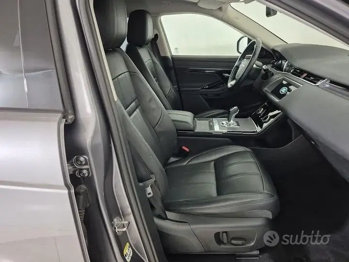 Land Rover Range Rover Evoque 2020 photo 3