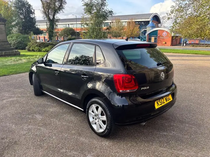 Volkswagen Polo 2012 photo 4