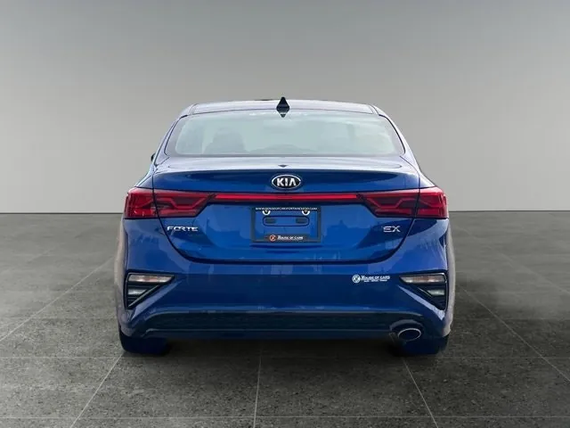 Kia Forte 2018 photo 5