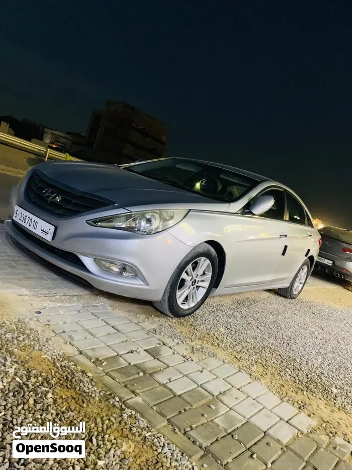 Hyundai Sonata 2011 photo 4