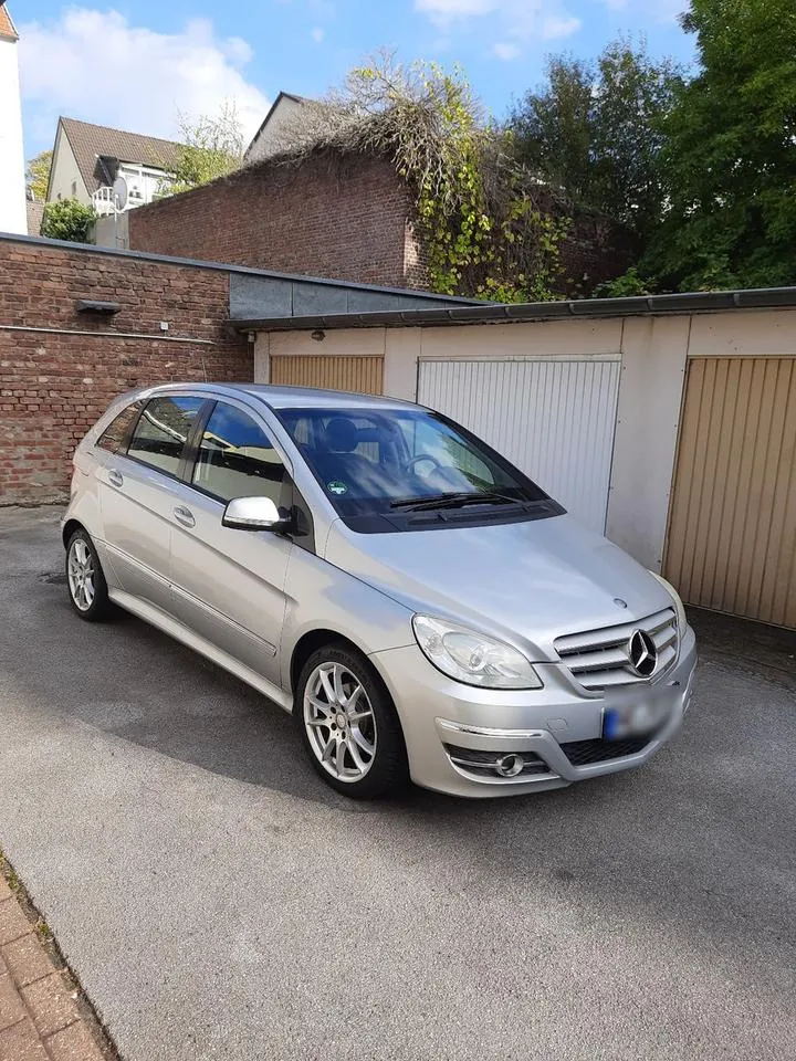 Mercedes-Benz B 170