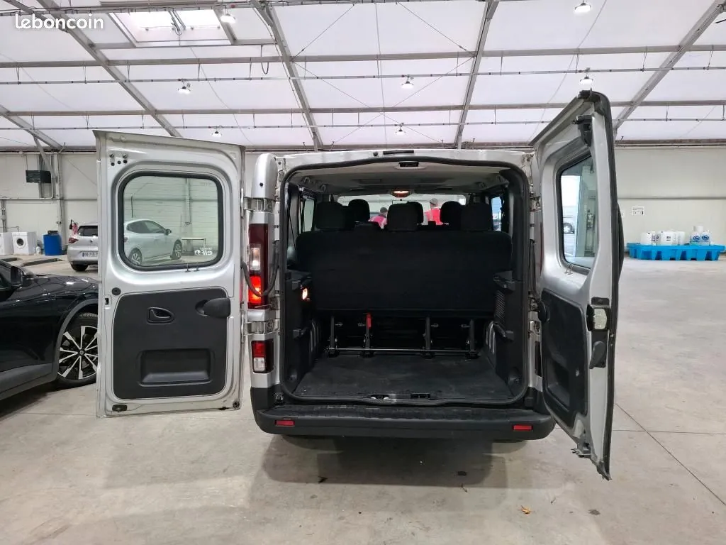 Renault Trafic 2018 photo 3
