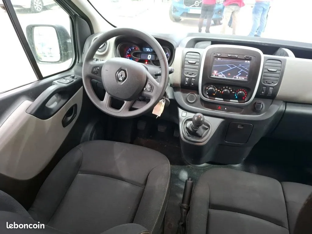 Renault Trafic 2018 photo 4