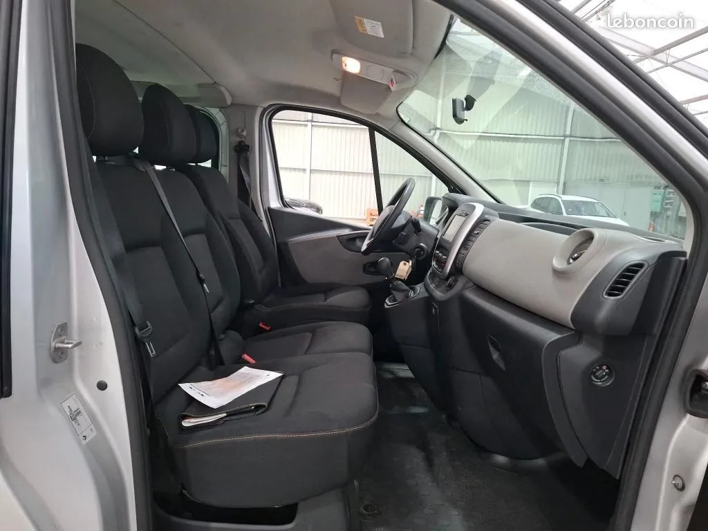 Renault Trafic 2018 photo 5