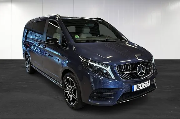 Mercedes-Benz V300 2023 photo 2