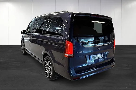Mercedes-Benz V300 2023 photo 4