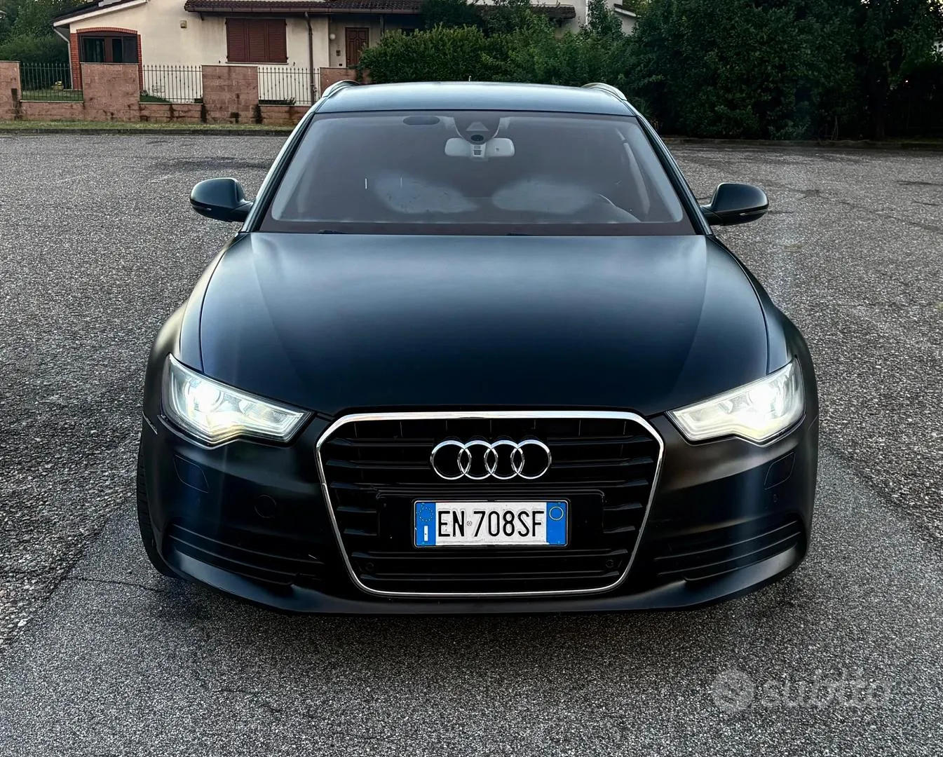 Audi A6 2012 photo 2