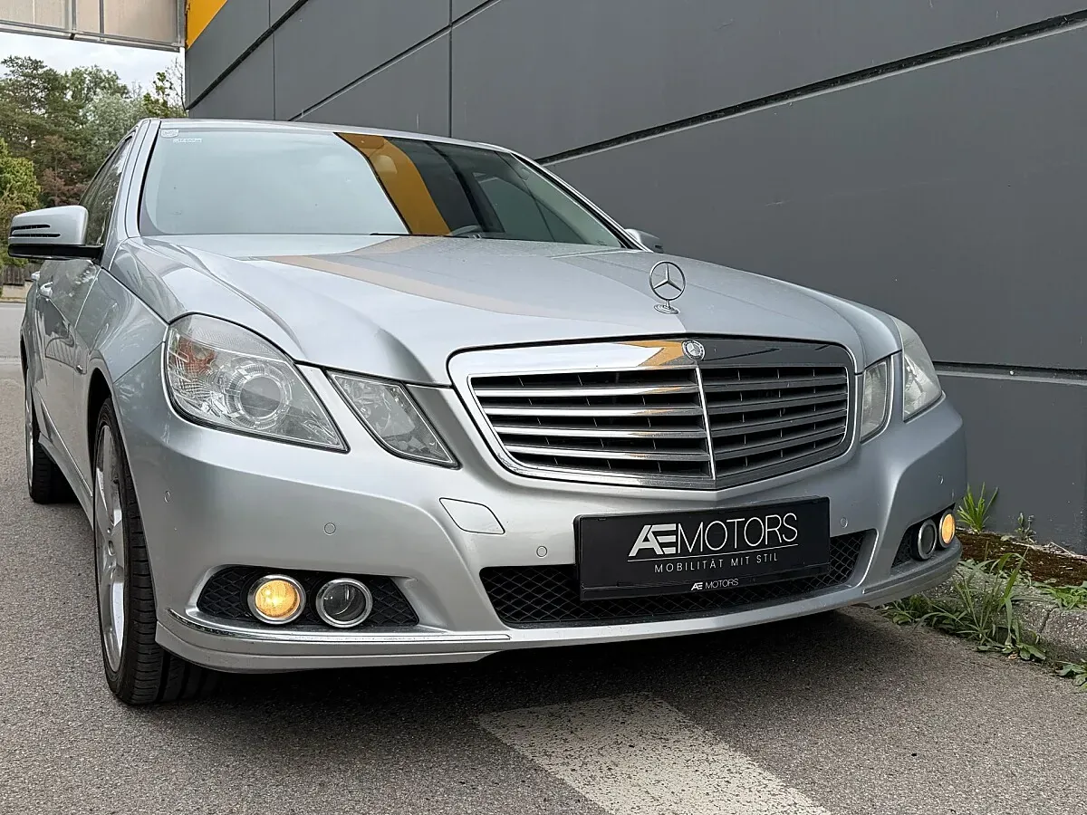 Mercedes-Benz E-Class 2009 photo 3