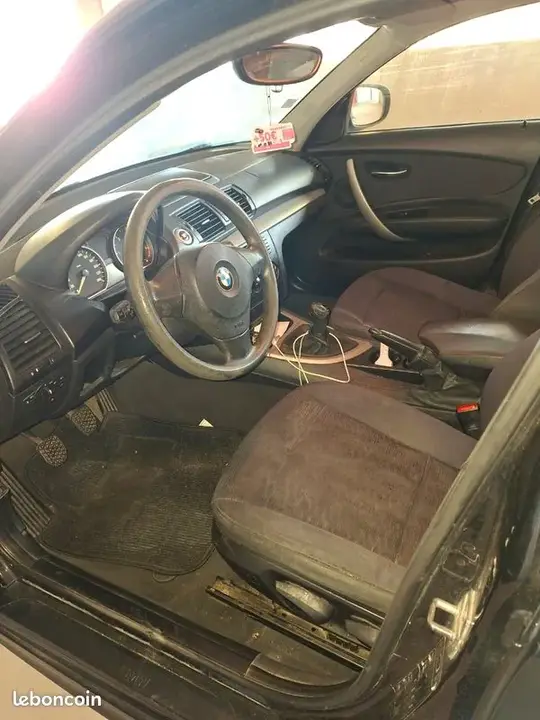 BMW 1 Series 2009 photo 3