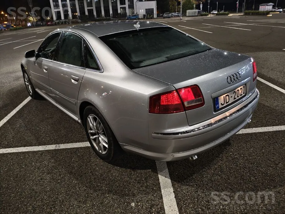 Audi A8 2005 photo 4