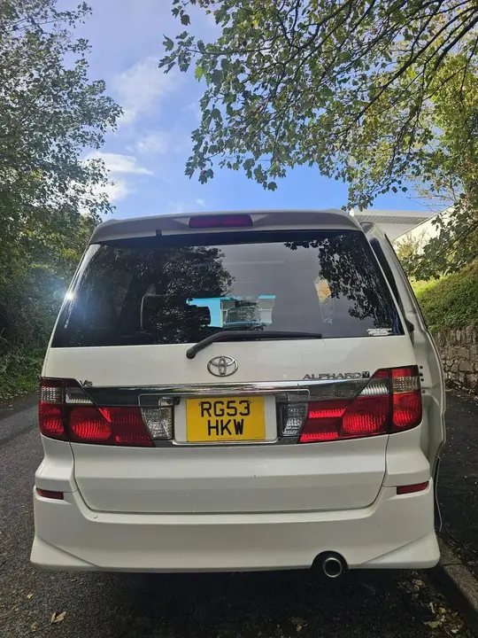 Toyota Alphard 2021 photo 2
