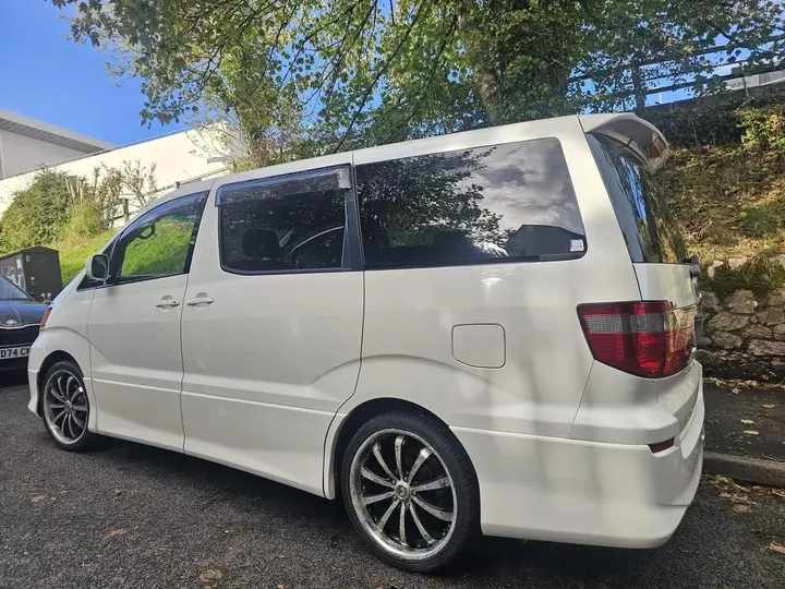 Toyota Alphard 2021 photo 3