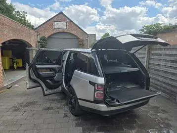 Land Rover Range Rover 2018 photo 2