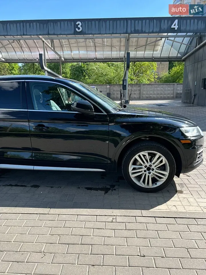 Audi Q5 2017 photo 4