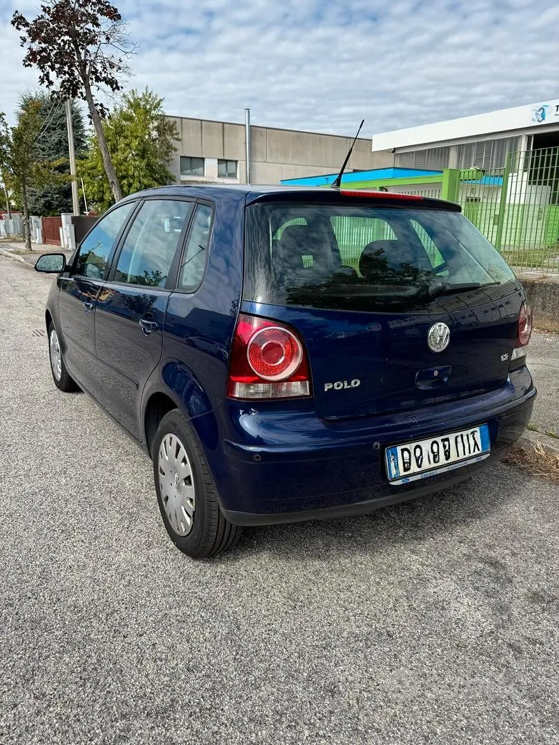 Volkswagen Polo 2006 photo 4