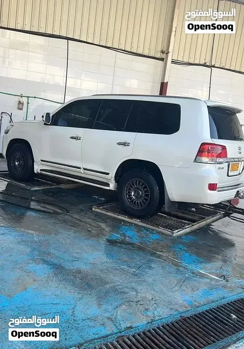 Toyota Land Cruiser 2010 photo 3