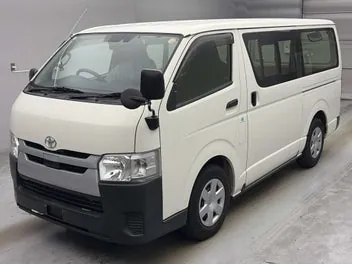 Toyota Hiace 2020 photo 5