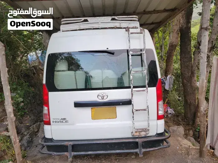 Toyota Hiace 2021 photo 2