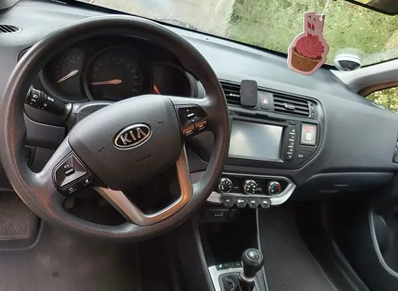 Kia Rio 2012 photo 3
