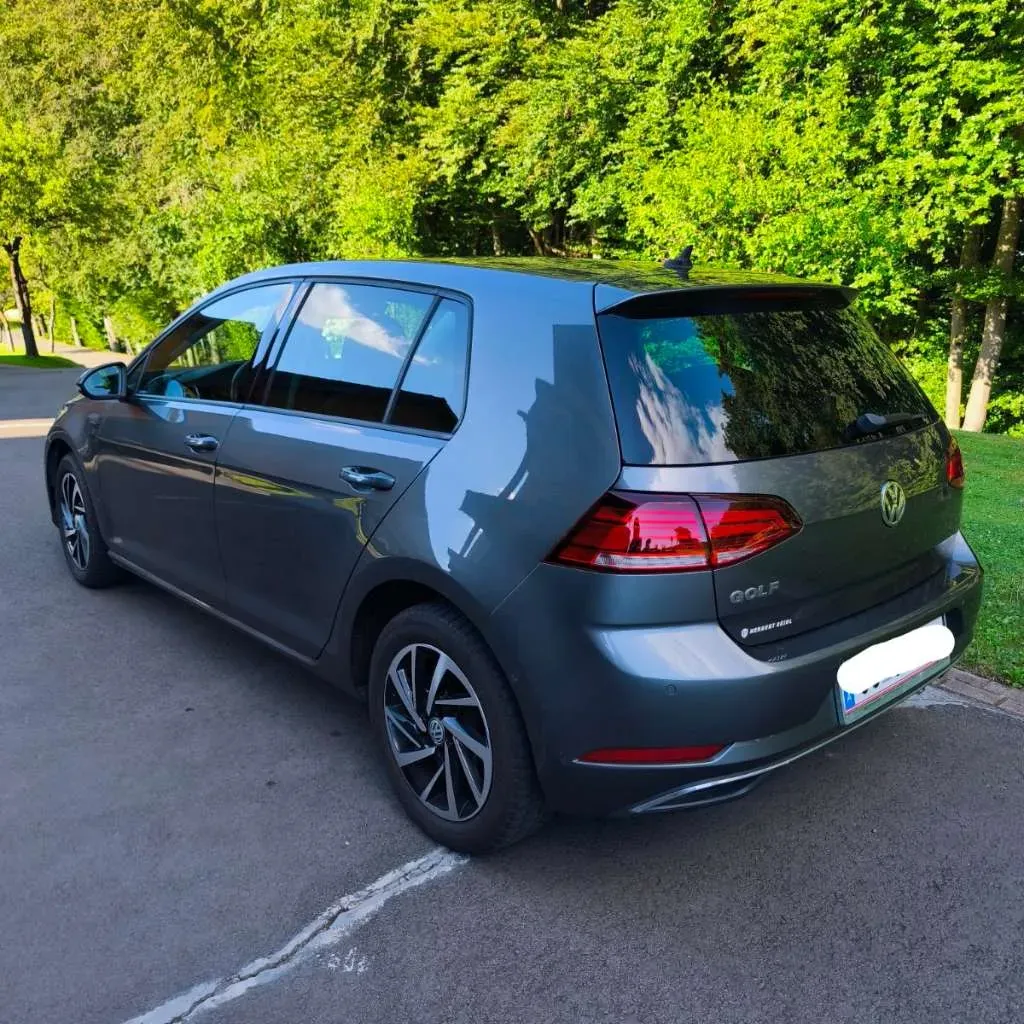 Volkswagen Golf 2019 photo 2