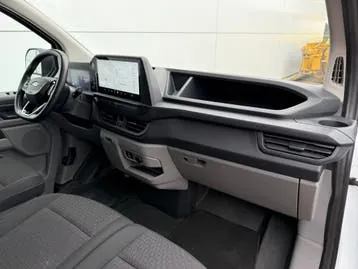 Ford Transit Custom 2024 photo 3