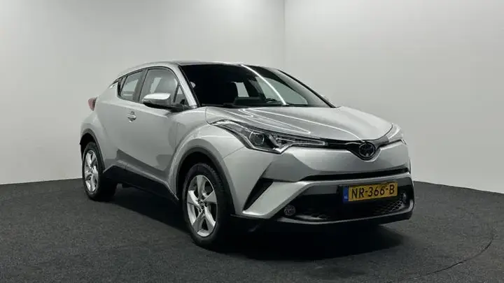 Toyota C-Hr 2017 photo 3
