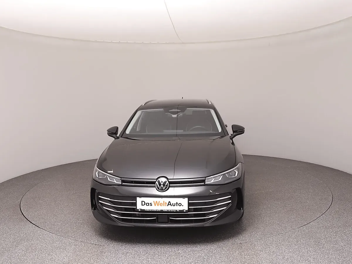 Volkswagen Passat 2025 photo 3