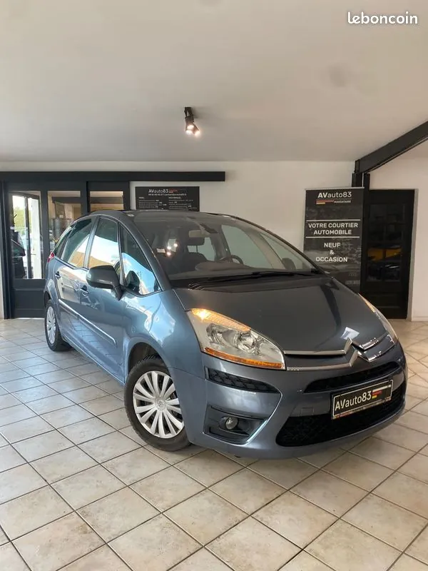 Citroen C4 Picasso 2010 photo 3