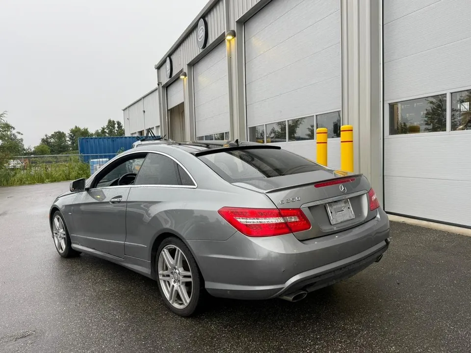 Mercedes-Benz E-Class 2012 photo 4