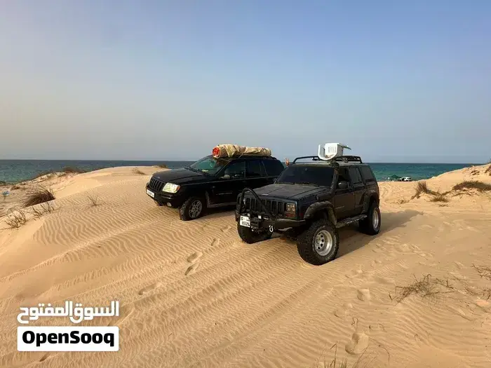 Jeep Cherokee 2000 photo 3