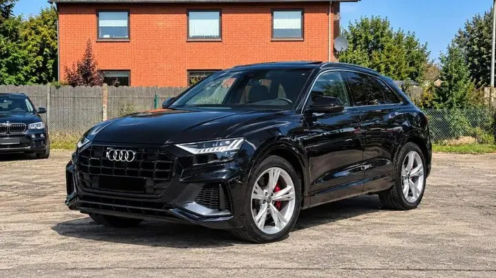 Audi Q8