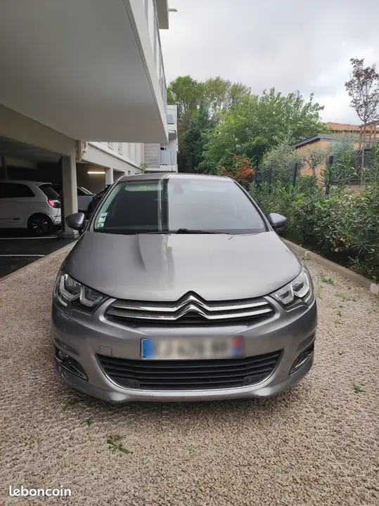 Citroen C4 2017 photo 2