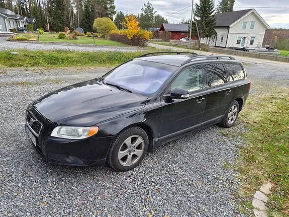 Volvo V70 2008 photo 2
