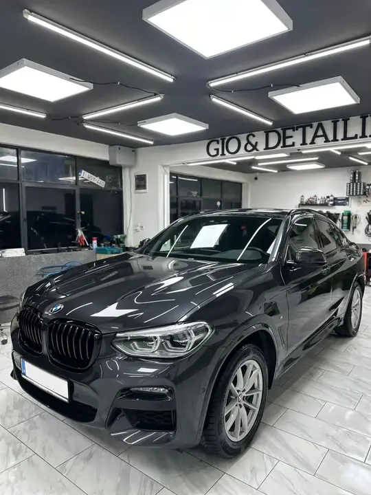 BMW X4 2021 photo 2