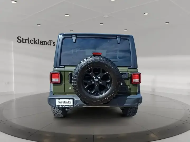 Jeep Wrangler 2023 photo 3