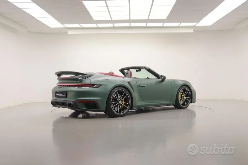 Porsche 911 2023 photo 3