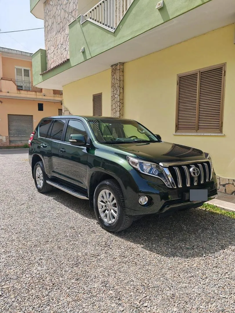 Toyota Land Cruiser