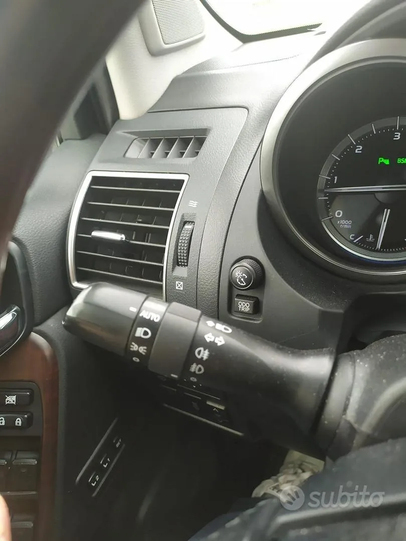 Toyota Land Cruiser 2016 photo 4
