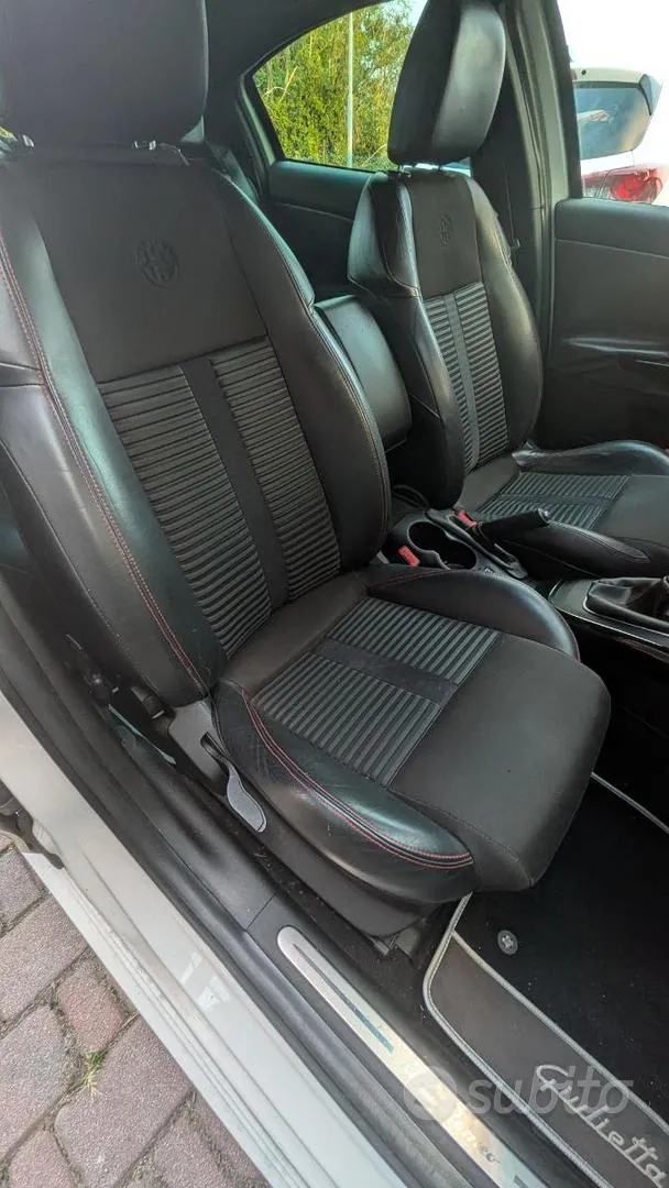 Alfa Romeo Giulietta 2014 photo 3