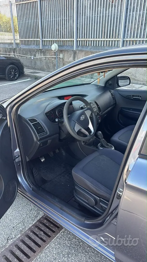 Hyundai I20 2010 photo 5