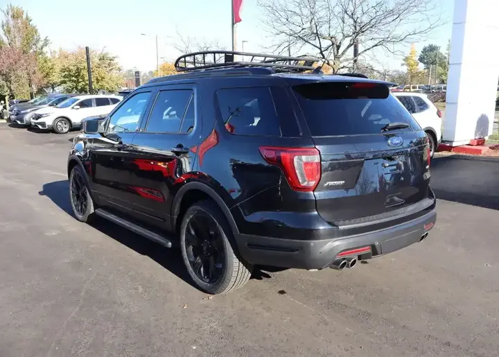 Ford Explorer 2019 photo 3