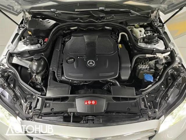 Mercedes-Benz E-Class 2013 photo 5