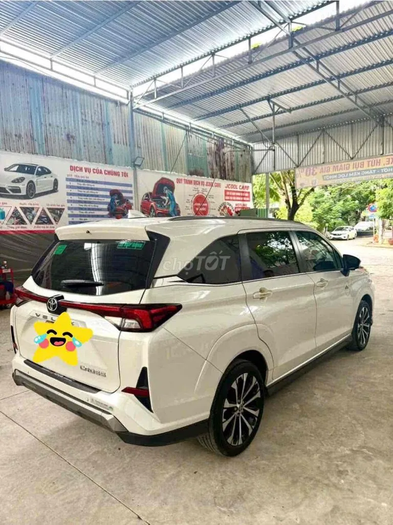 Toyota Veloz Cross