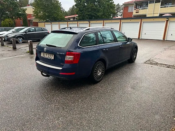 Skoda Octavia 2014 photo 3