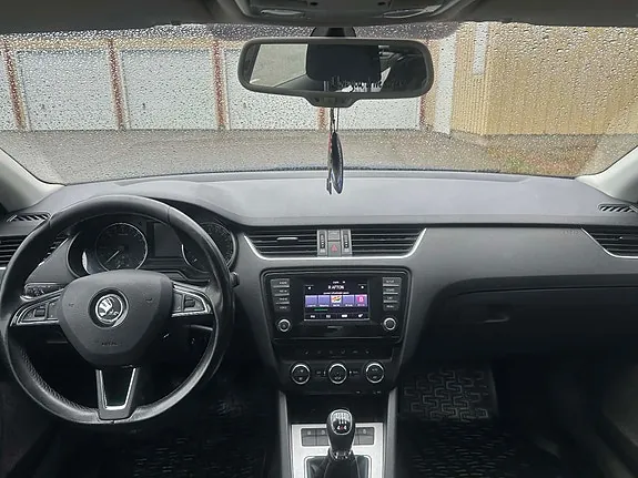 Skoda Octavia 2014 photo 5