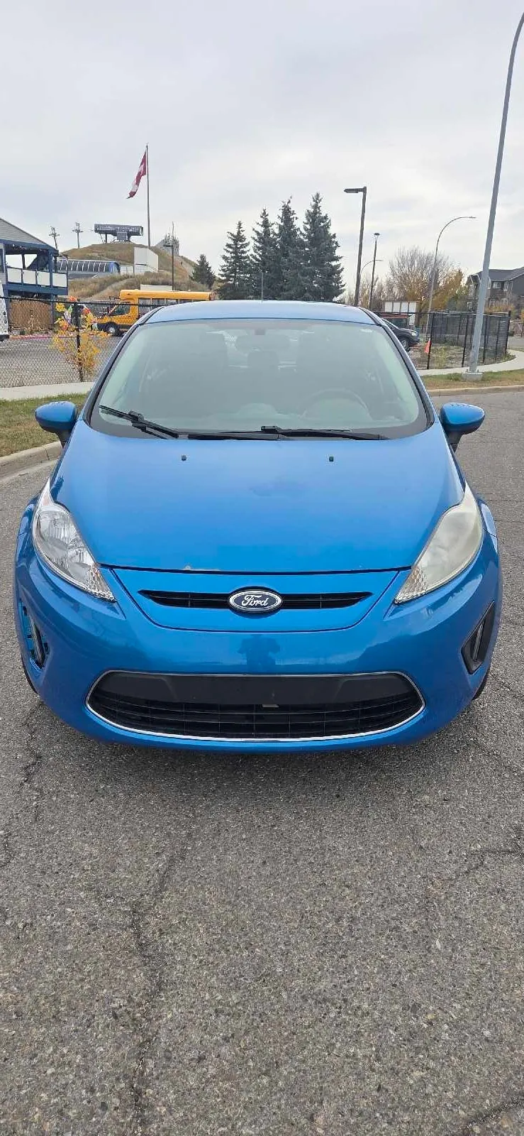 Ford Fiesta 2012 photo 2