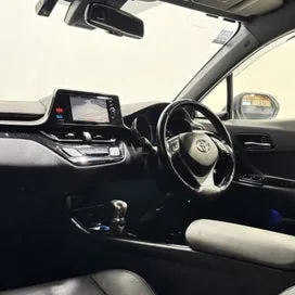 Toyota C-Hr 2017 photo 4