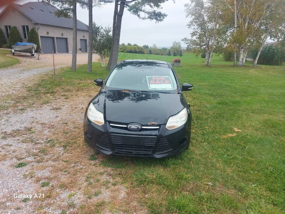 Ford Focus 2014 photo 2