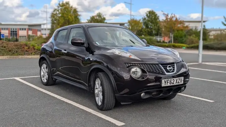 Nissan Juke 2013 photo 2