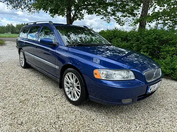 Volvo V70 2006 photo 2